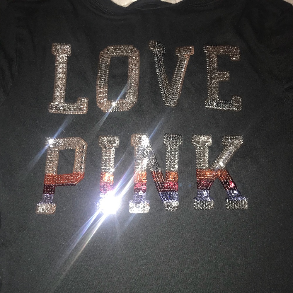 VS PINK VNECK BLING TEE••SIZE SMALL